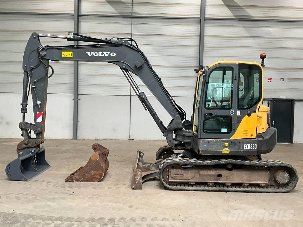 Volvo ECR 88 D 중형굴삭기 7톤-28톤