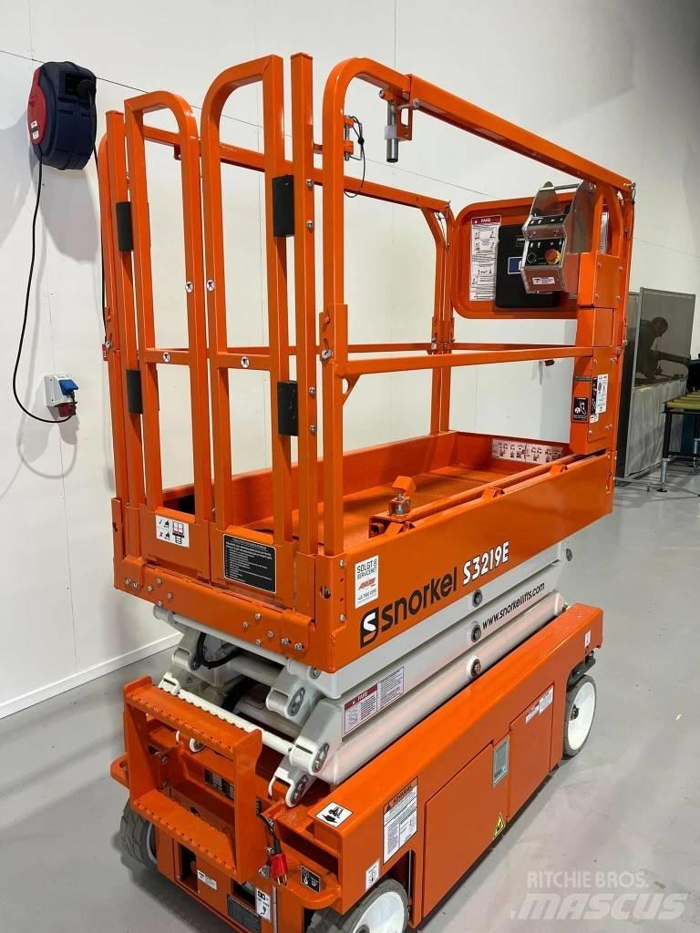 Snorkel S 3219 E 가위형 리프트