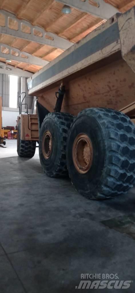 CAT 740 연결식 홀러