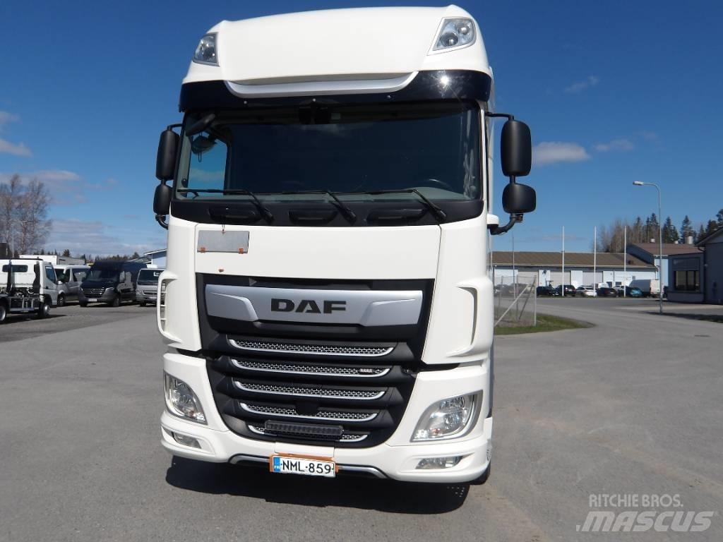 DAF XF 530 6x2 트랙터 유닛