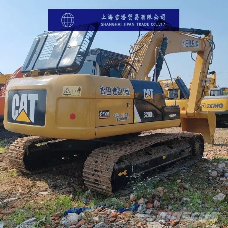 CAT 320 D 대형 굴삭기 29톤 이상