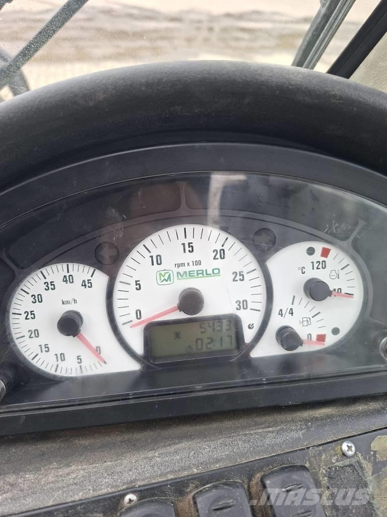 Merlo P 75.9 견인식 전동이동 리프트