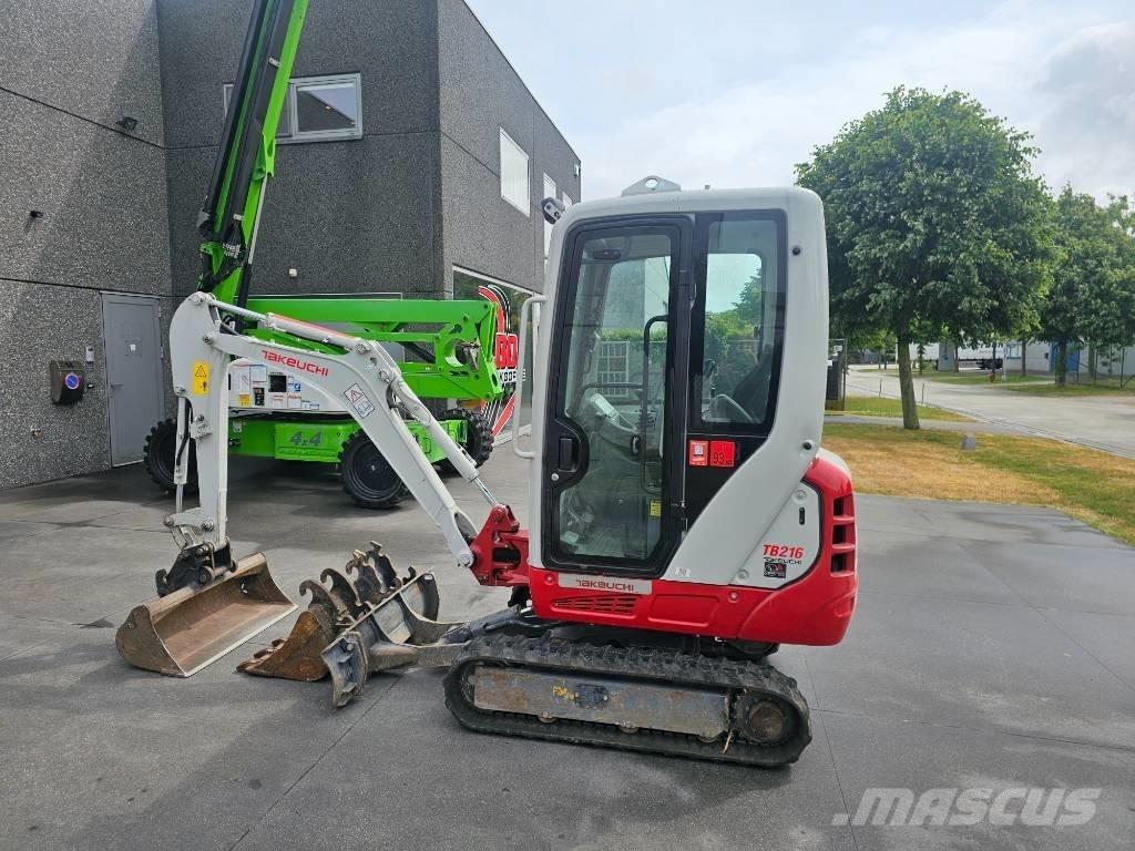 Takeuchi TB 216 소형 굴삭기 7톤 미만