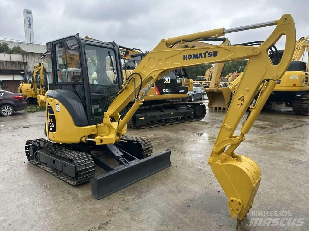 Komatsu PC 35 MR 소형 굴삭기 7톤 미만