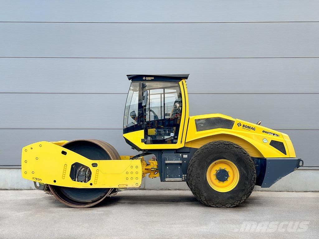 Bomag BW 216 D-5 싱글 드럼 롤러