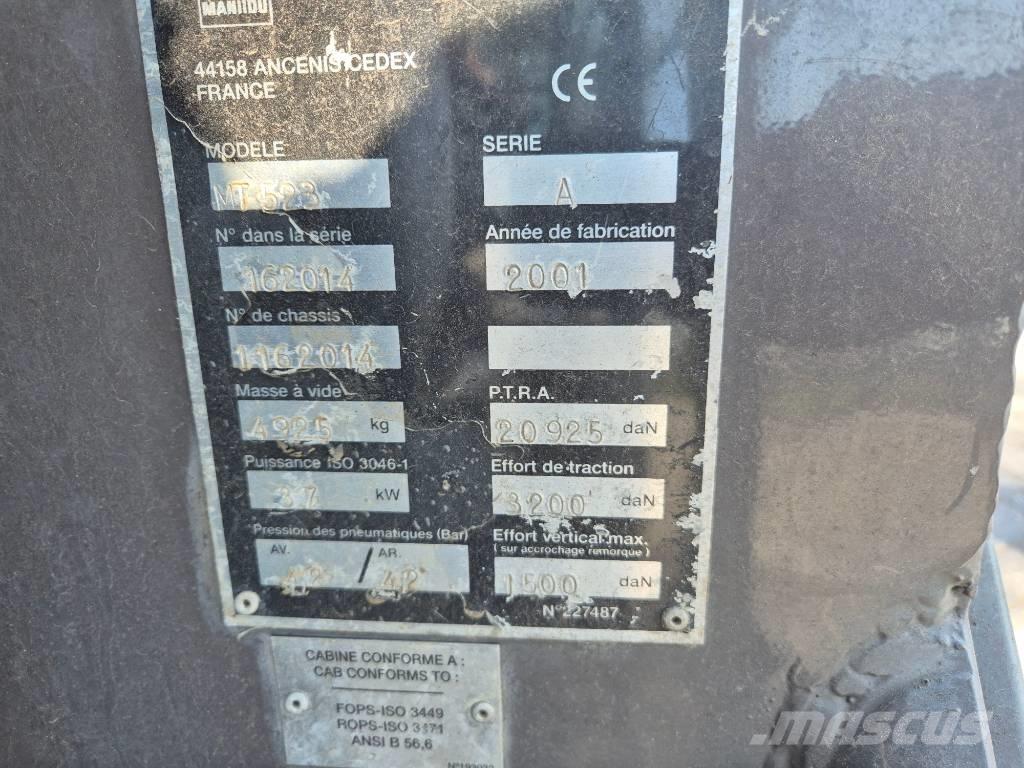 Manitou MT 523 텔러 핸들러