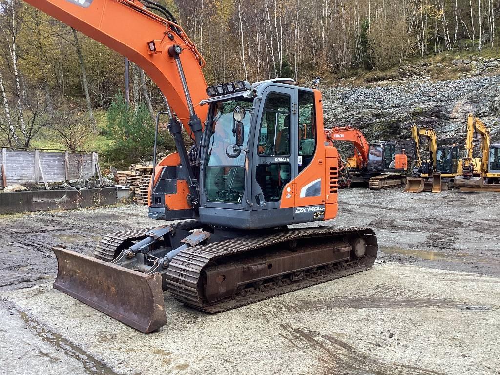 Doosan DX140LCR-5 대형 굴삭기 29톤 이상