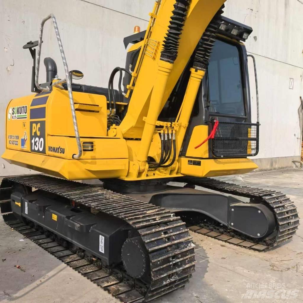 Komatsu PC 130 중형굴삭기 7톤-28톤