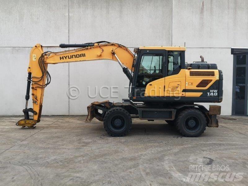 Hyundai HW140  휠 굴삭기