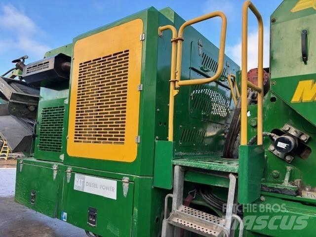 McCloskey J40 V2 이동식 분쇄기