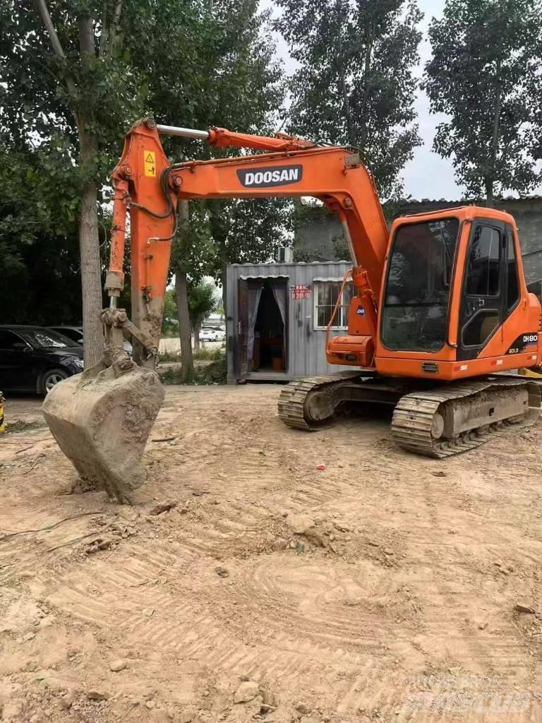 Doosan DH 80 대형 굴삭기 29톤 이상