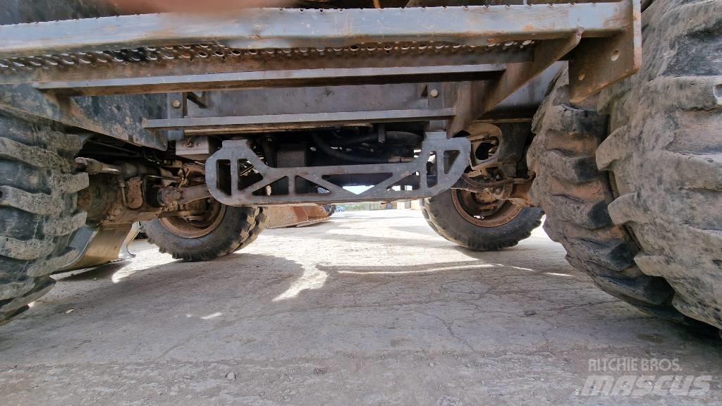 Liebherr A 309  휠 굴삭기