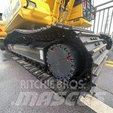 Komatsu PC 220 대형 굴삭기 29톤 이상