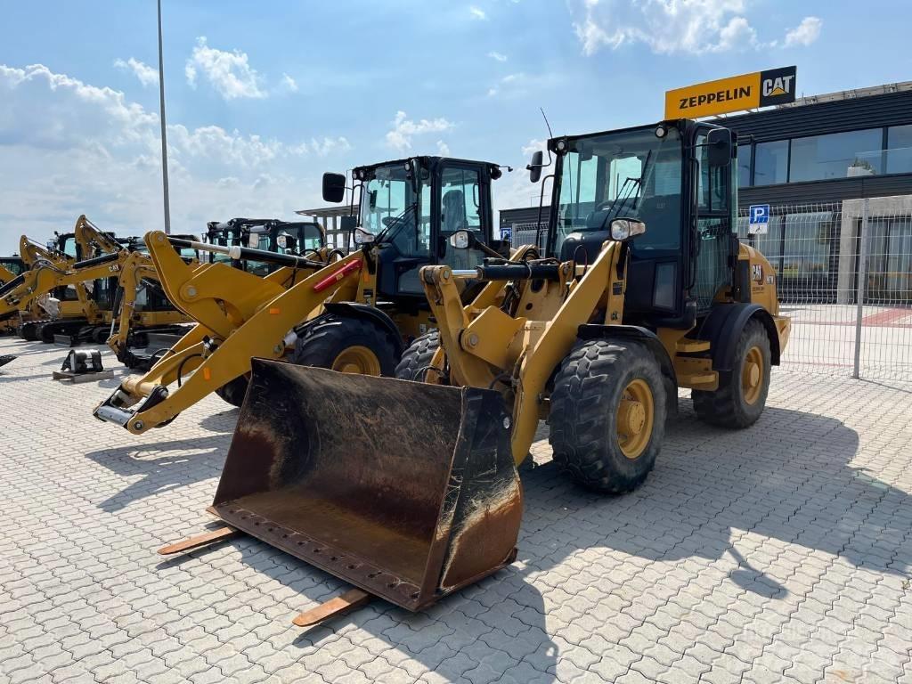 CAT 907 M  휠로우더
