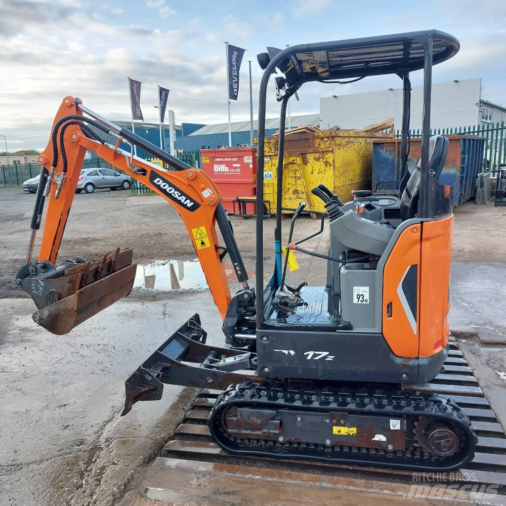 Doosan DX 17  휠 굴삭기