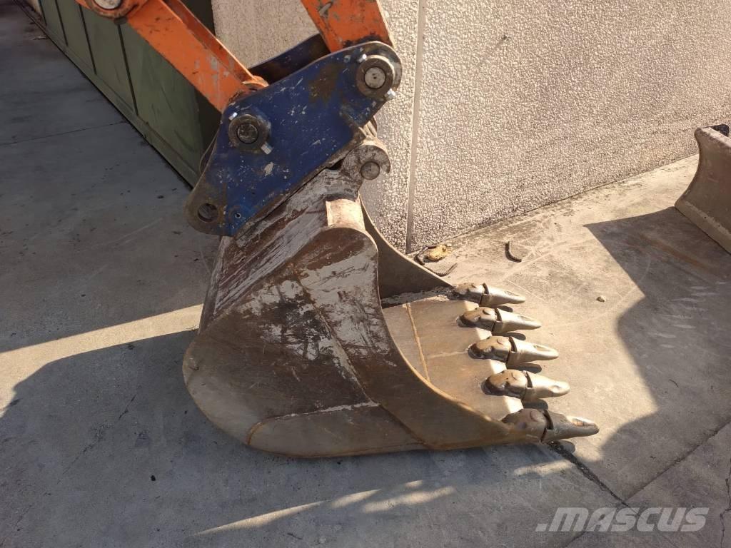 Doosan DX 85 R-3 중형굴삭기 7톤-28톤