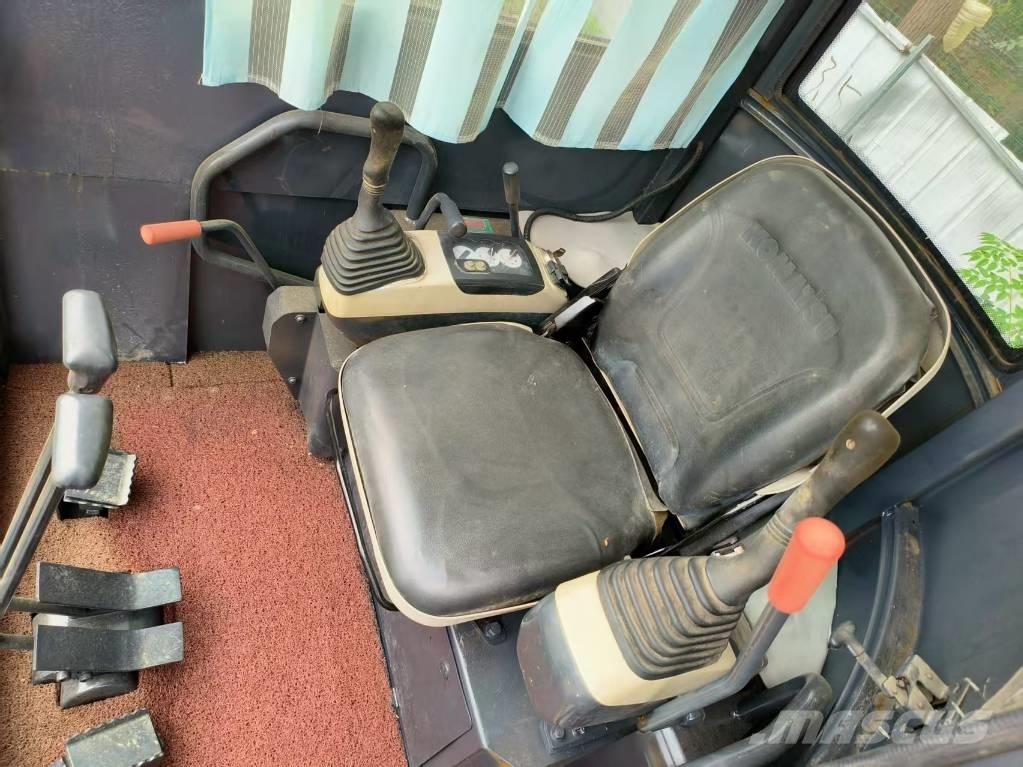 Komatsu PC 35 MR 소형 굴삭기 7톤 미만