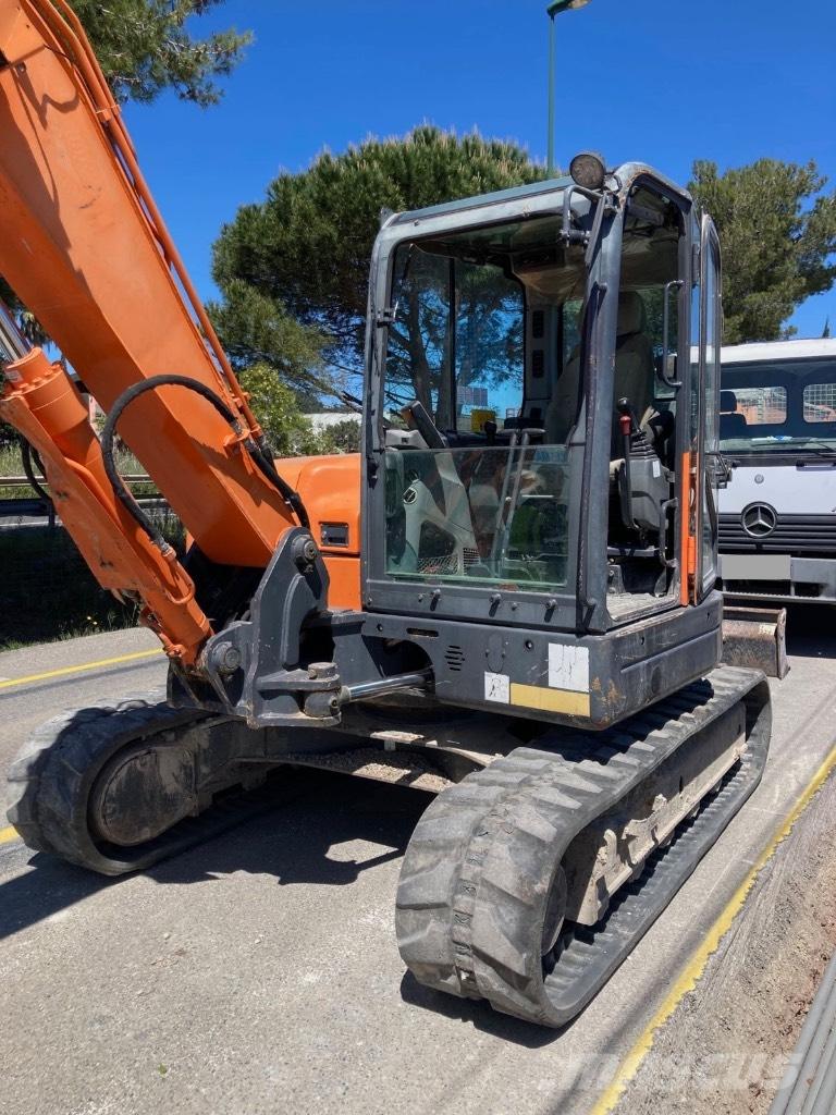 Doosan DX 85 R-3 중형굴삭기 7톤-28톤