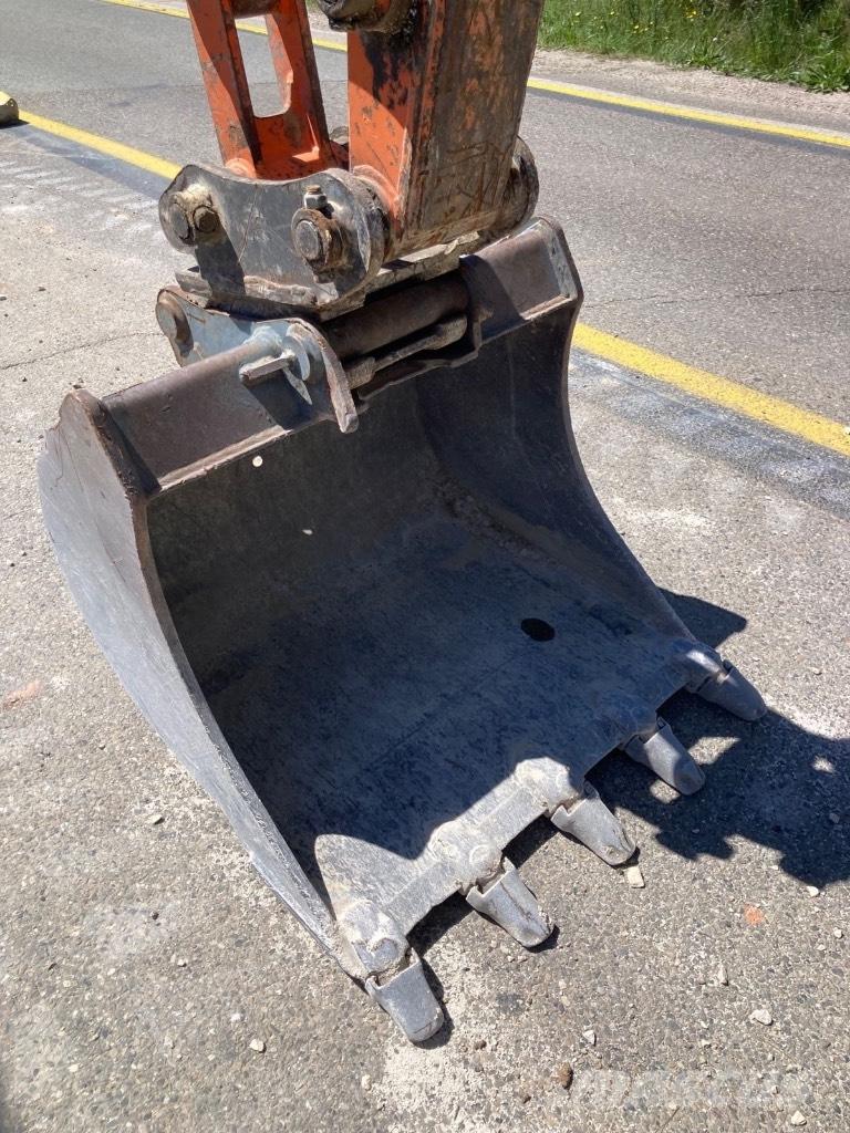 Doosan DX 85 R-3 중형굴삭기 7톤-28톤