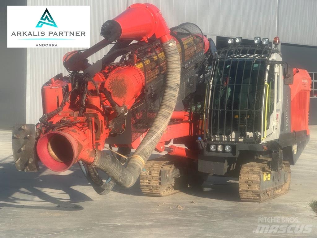 Sandvik Di 450 도로 굴착기