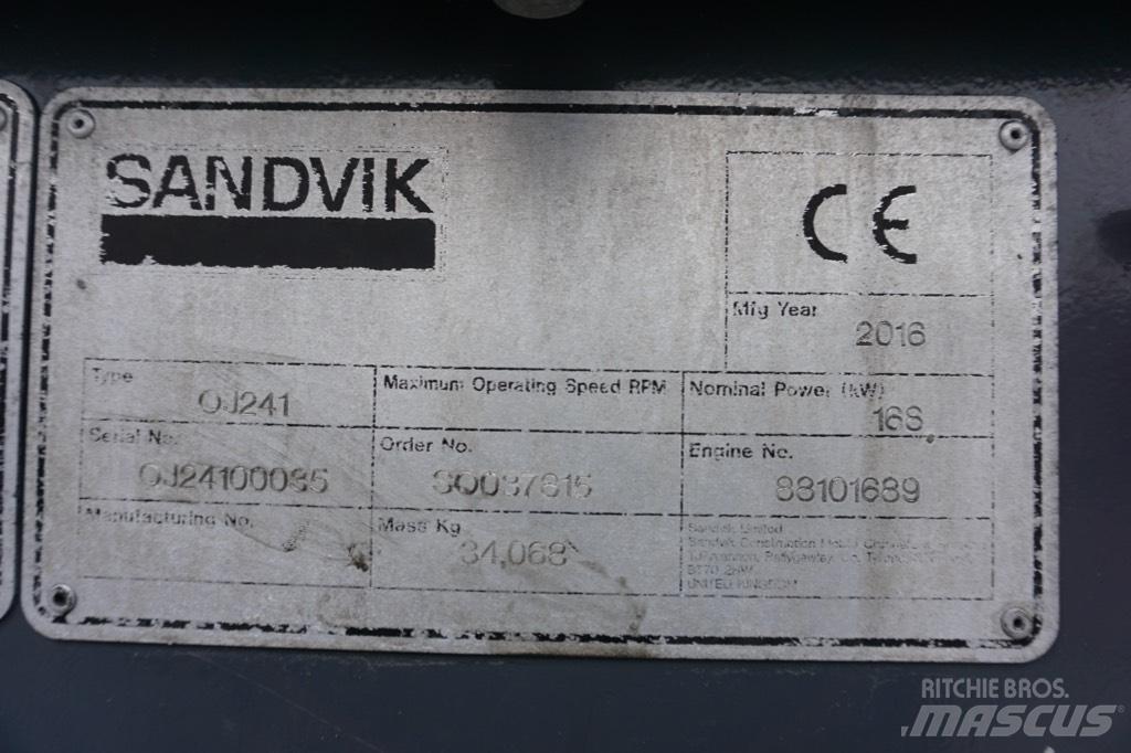 Sandvik QJ 241 이동식 분쇄기