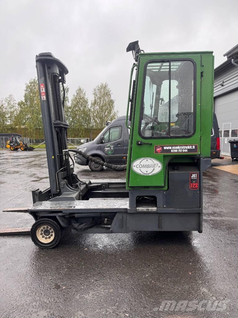 Combilift C 4000 4방향 리치트럭