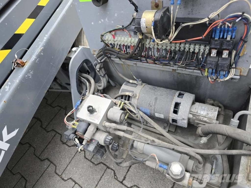 SkyJack SJ 3226 가위형 리프트