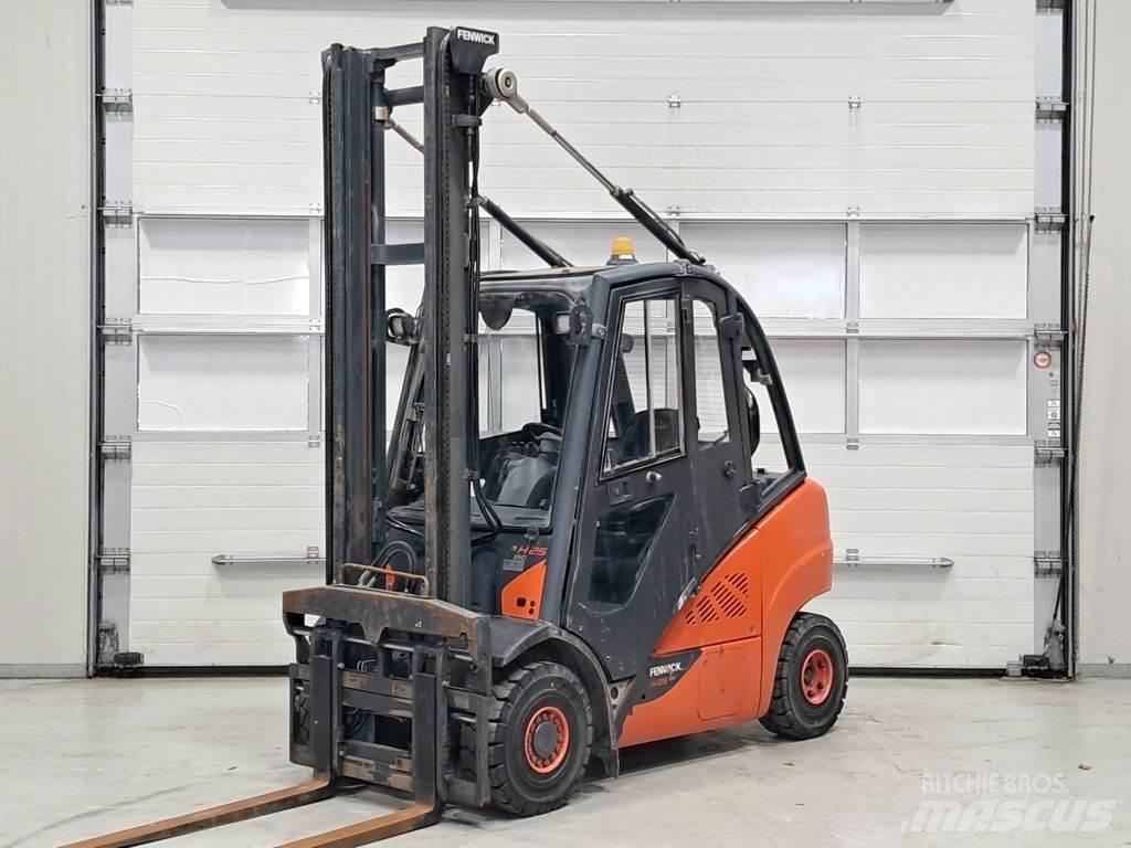 Linde H25D-02 디젤 지게차