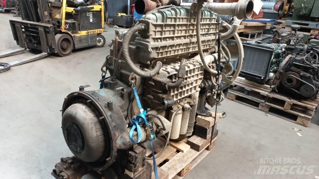 Volvo TD122KE 엔진