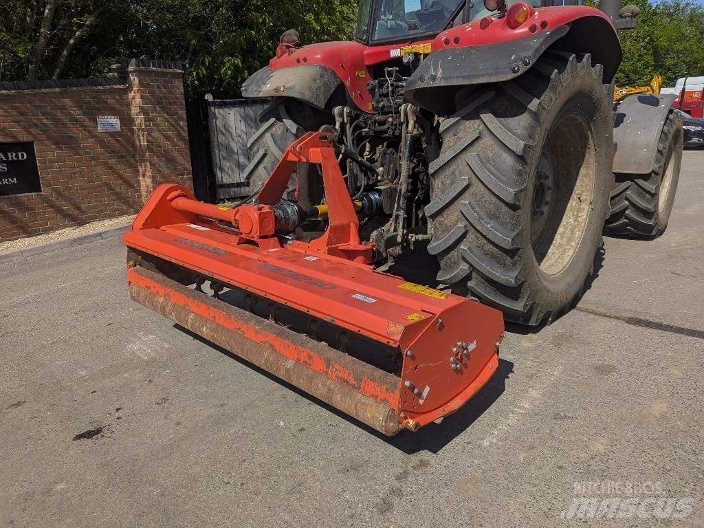 Kubota SE3230 제초기