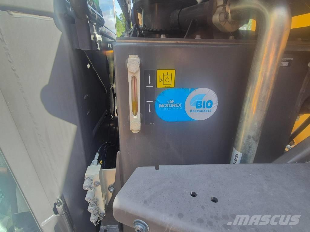 Volvo A25G 연결식 홀러