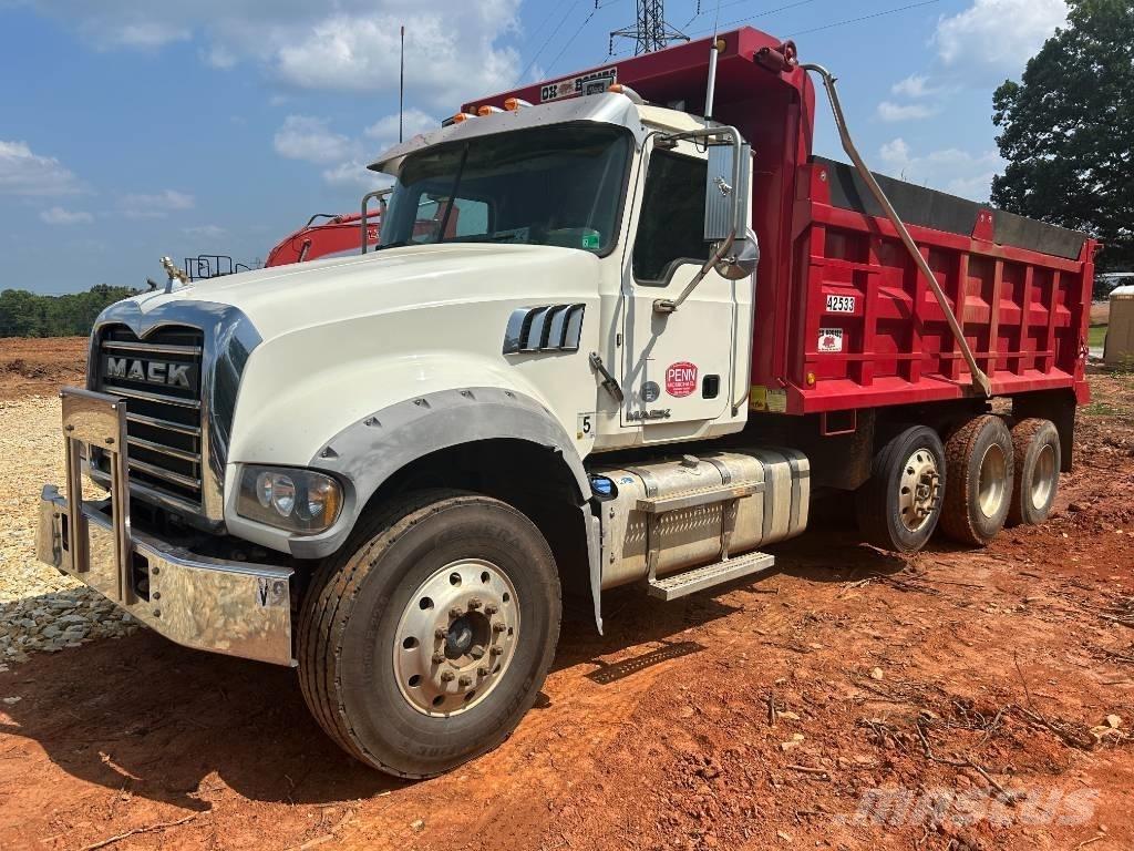 Mack Granite GU 713 덤프 트럭