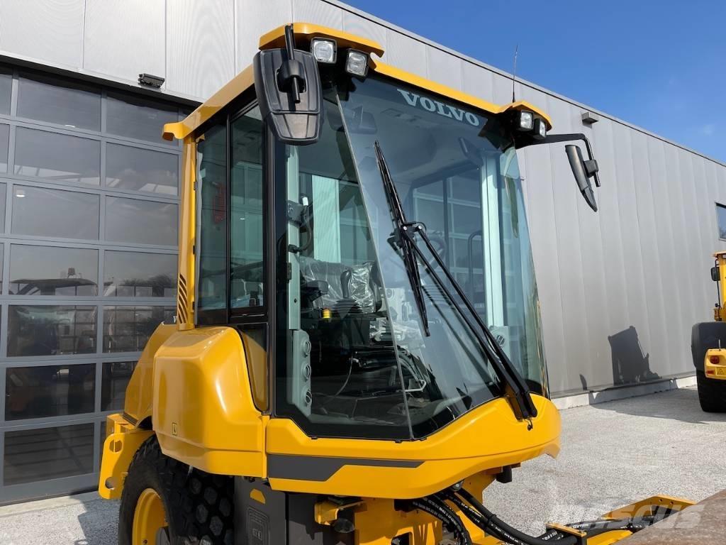 Volvo SD 75 B 싱글 드럼 롤러