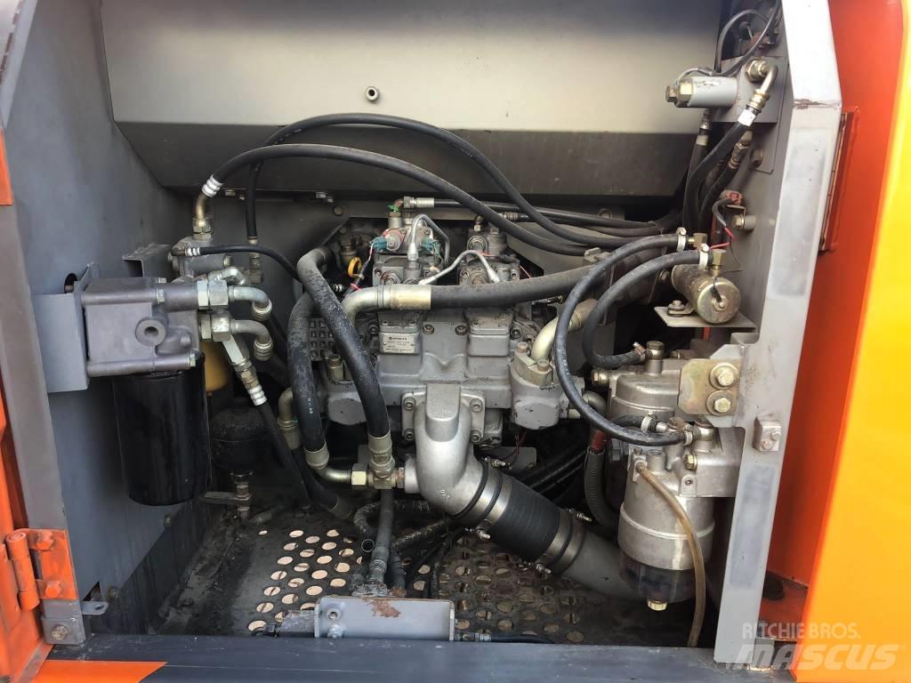 Hitachi ZX 210 LC-3 대형 굴삭기 29톤 이상