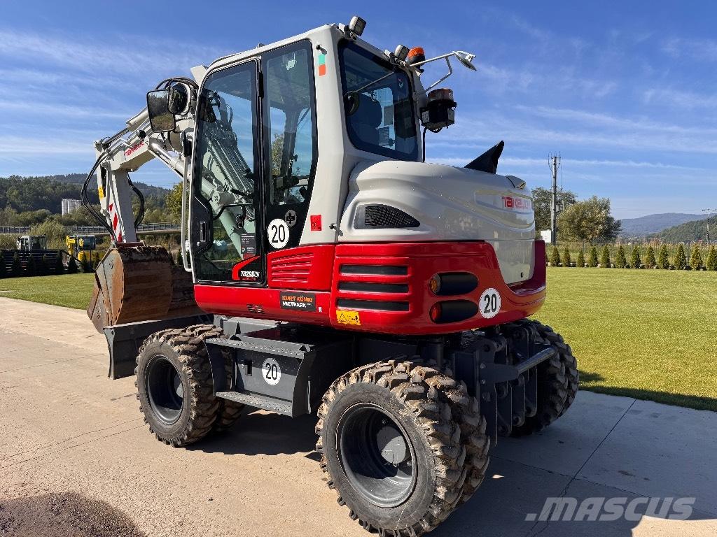 Takeuchi TB 295 W  휠 굴삭기