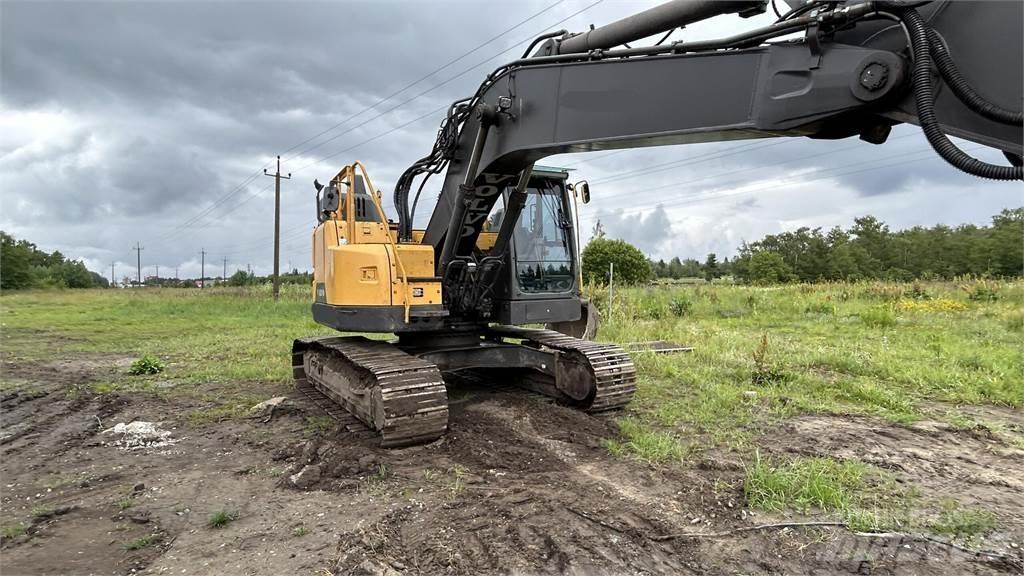 Volvo ECR 235EL 대형 굴삭기 29톤 이상