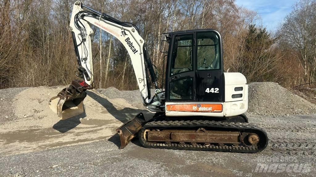 Bobcat 442 B 중형굴삭기 7톤-28톤