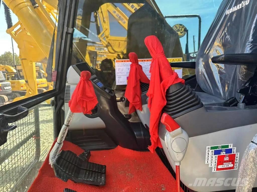 Komatsu PC 210-8 대형 굴삭기 29톤 이상