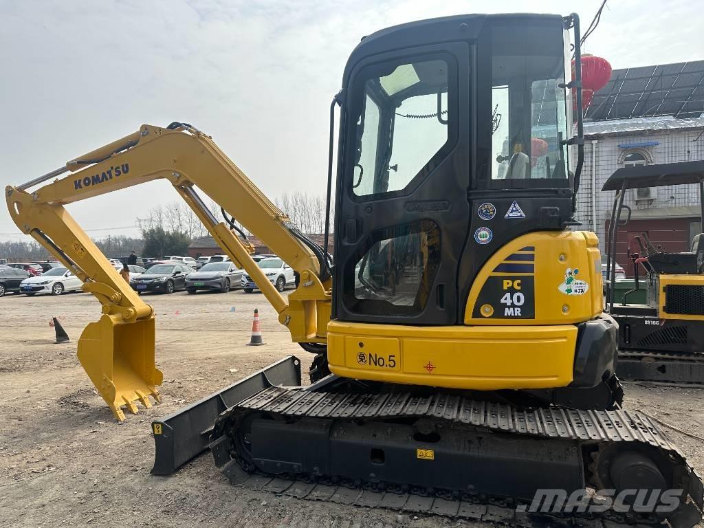 Komatsu 40 MR 대형 굴삭기 29톤 이상