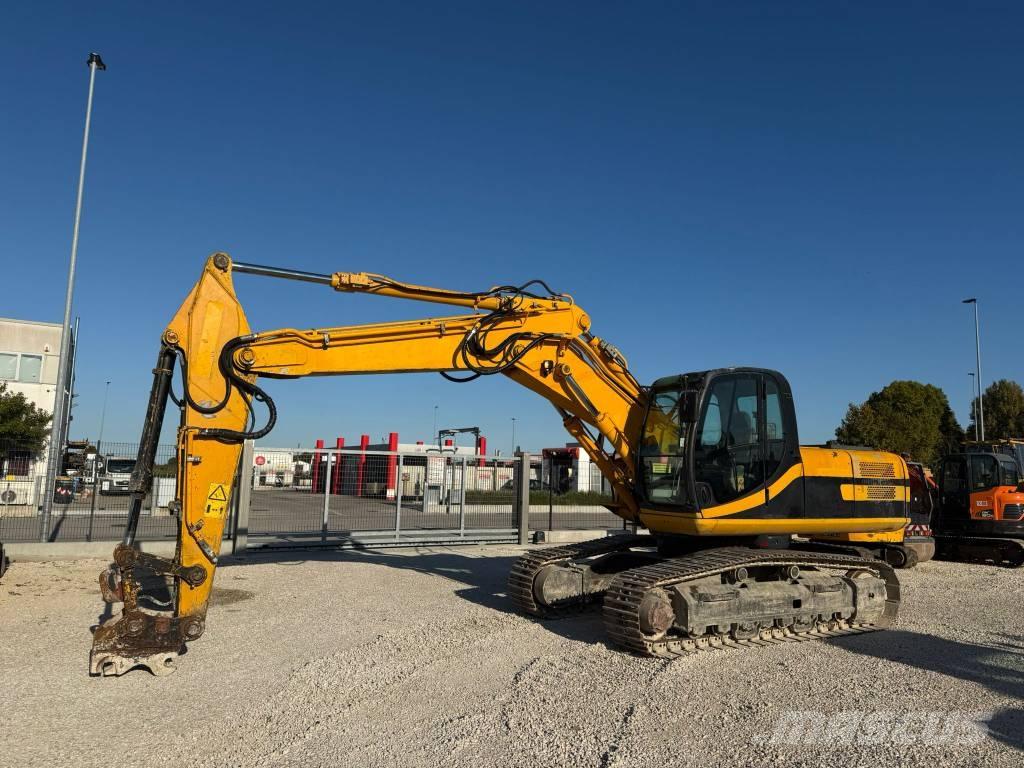 JCB JS 235 대형 굴삭기 29톤 이상