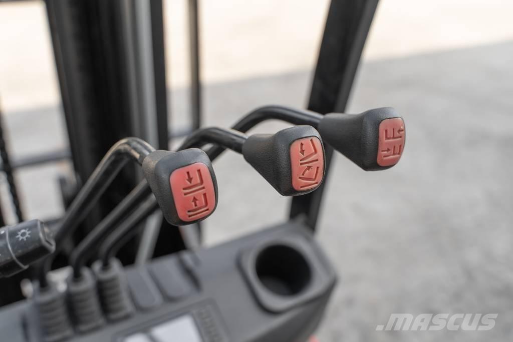 Manitou MI 25 D 디젤 지게차