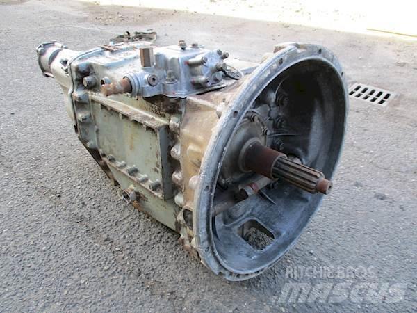 Volvo R1700 기어박스
