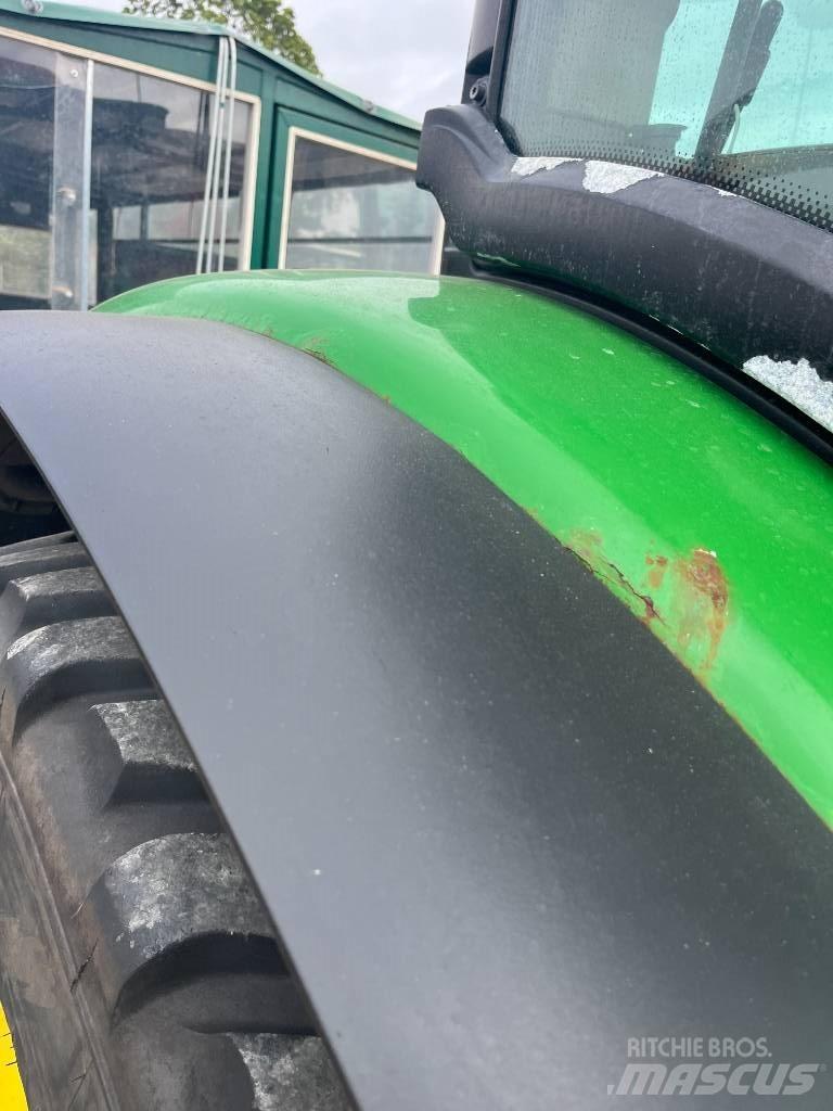 John Deere 6105 R 트랙터