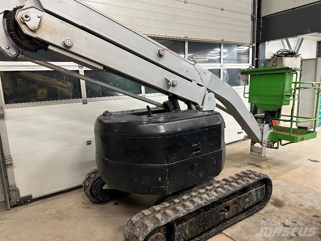 Hitachi HX 64 B 견인식 전동이동 리프트