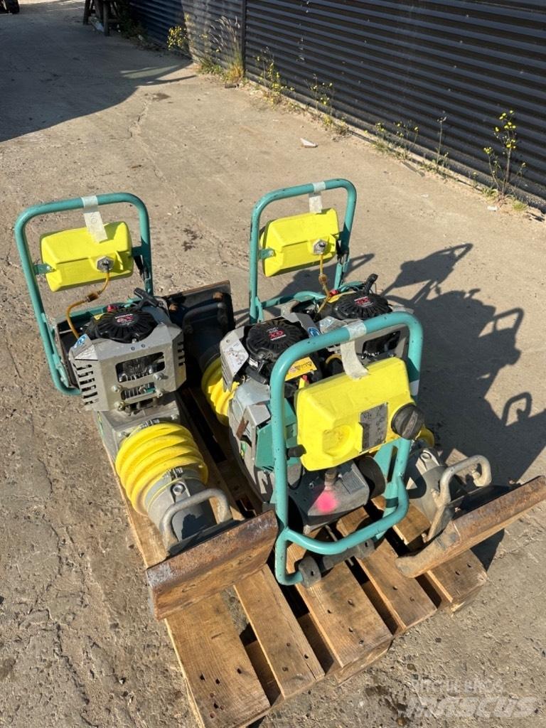 Ammann ACR 60 진동롤러