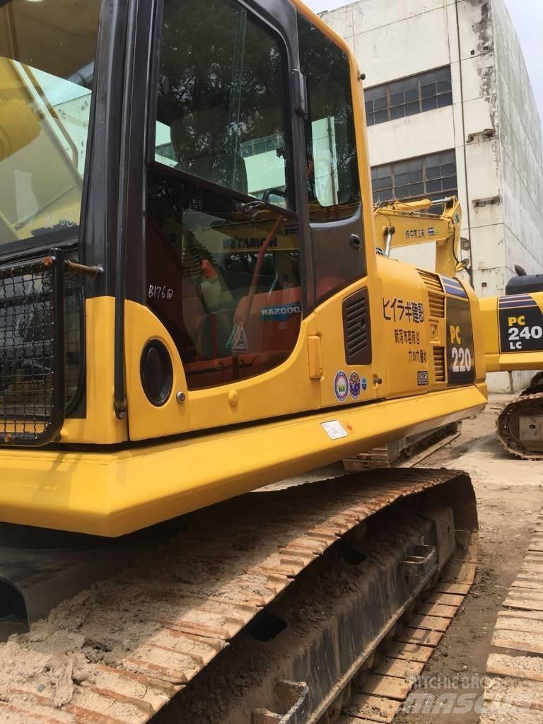 Komatsu pc220-8 대형 굴삭기 29톤 이상