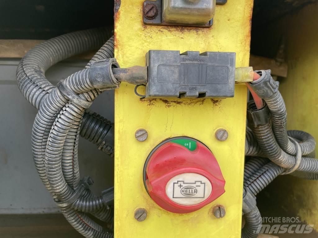Ammann AP 240 공기 타이어 롤러