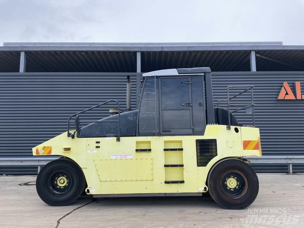 Ammann AP 240 공기 타이어 롤러