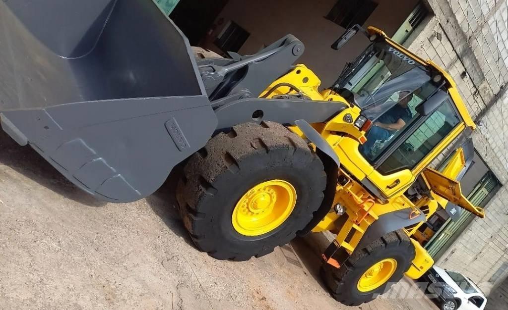Volvo L 90 F  휠로우더