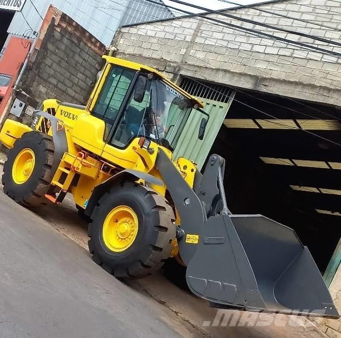 Volvo L 90 F  휠로우더